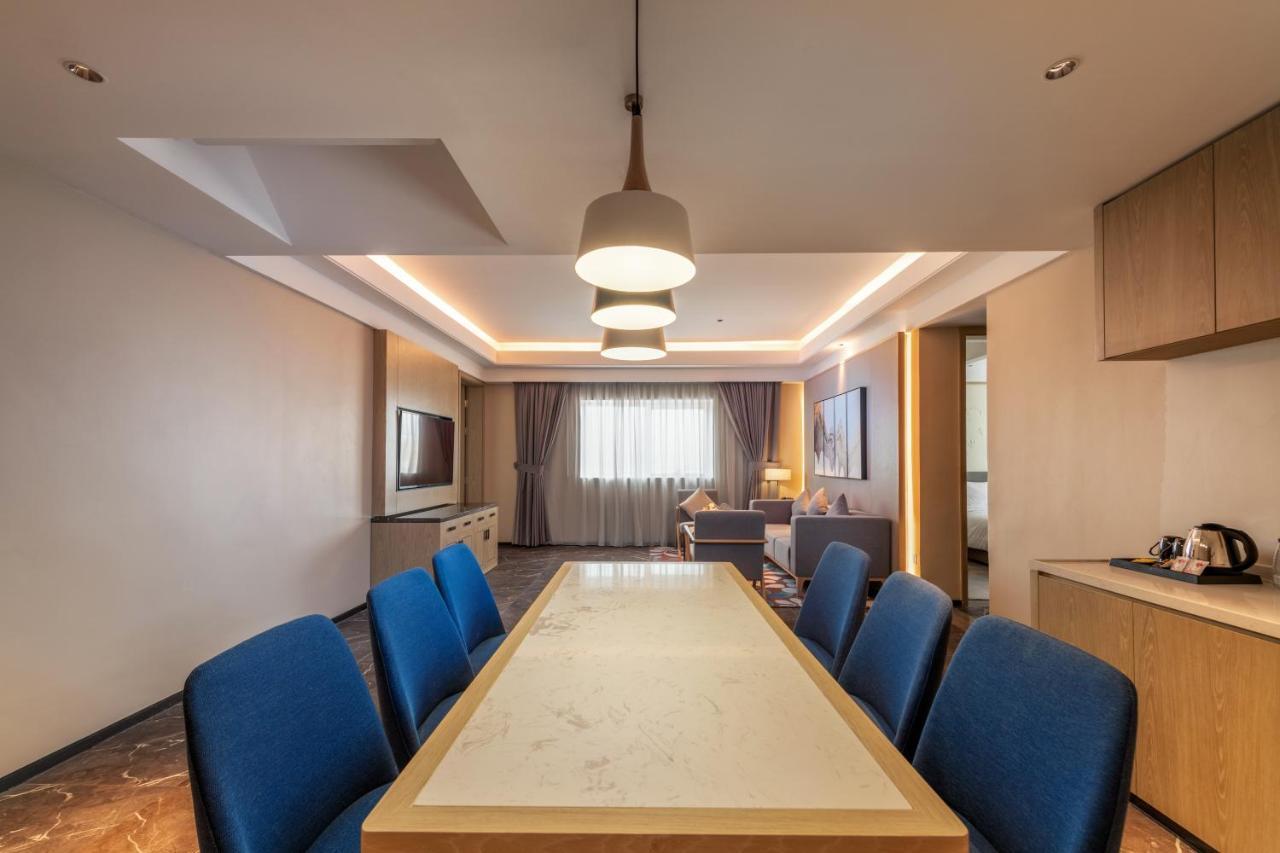 Aber Bani Amr Hotel Al Namas Exterior photo